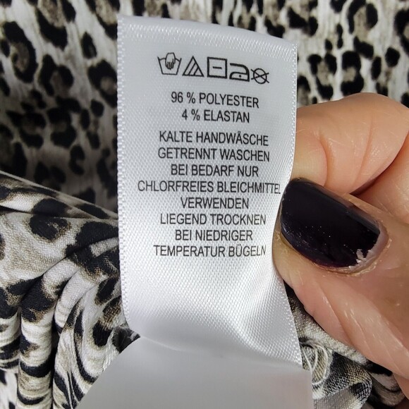 Tahari Womens Blouse Medium Office Siren Surplice Neckline Gold Buckle Slimming - Picture 10 of 13